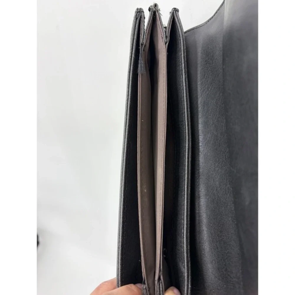 Matt &‎ Nat Black Vegan Leather Crossbody Bag Minimalist Flap Messenger